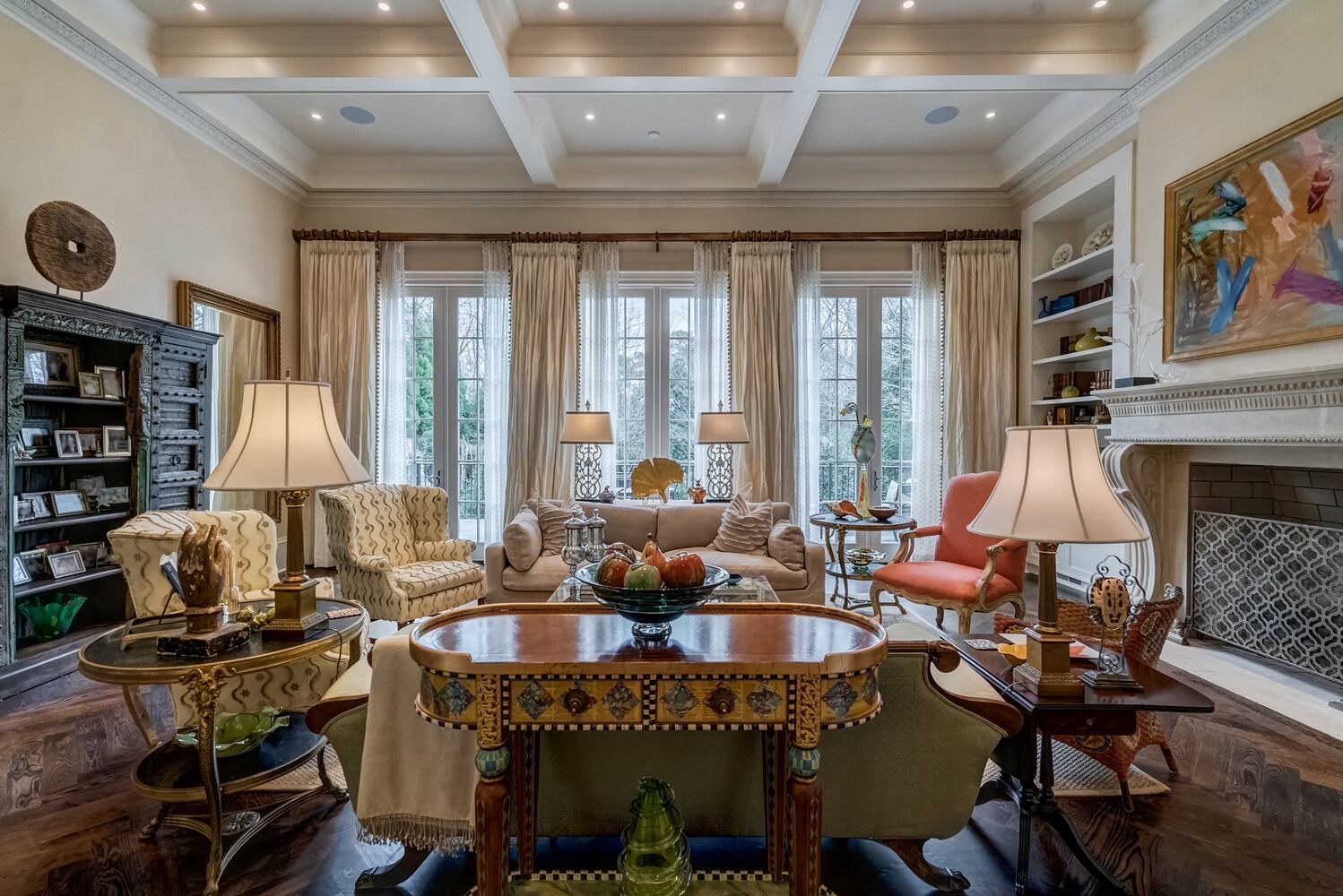 Tuxedo Park living area