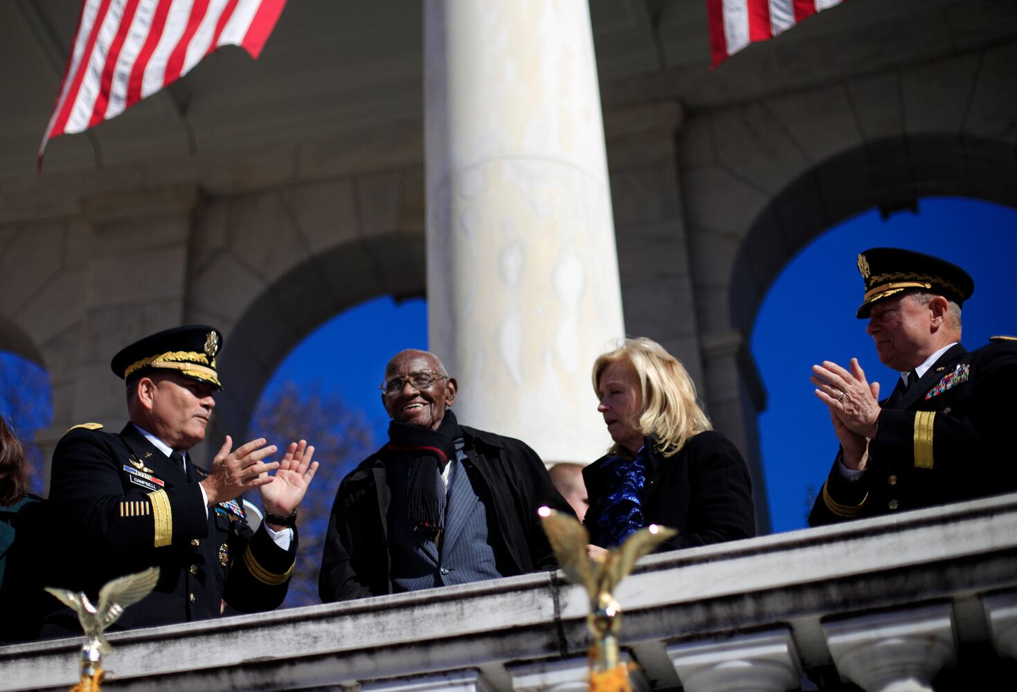 Obama pays tribute to veteran Richard Overton, 11.11.13