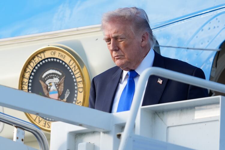 President Donald Trump arrives on Air Force One at Palm Beach International Airport in West Palm Beach Fla., Friday, April 24, 2026. (AP Photo/Manuel Balce Ceneta)