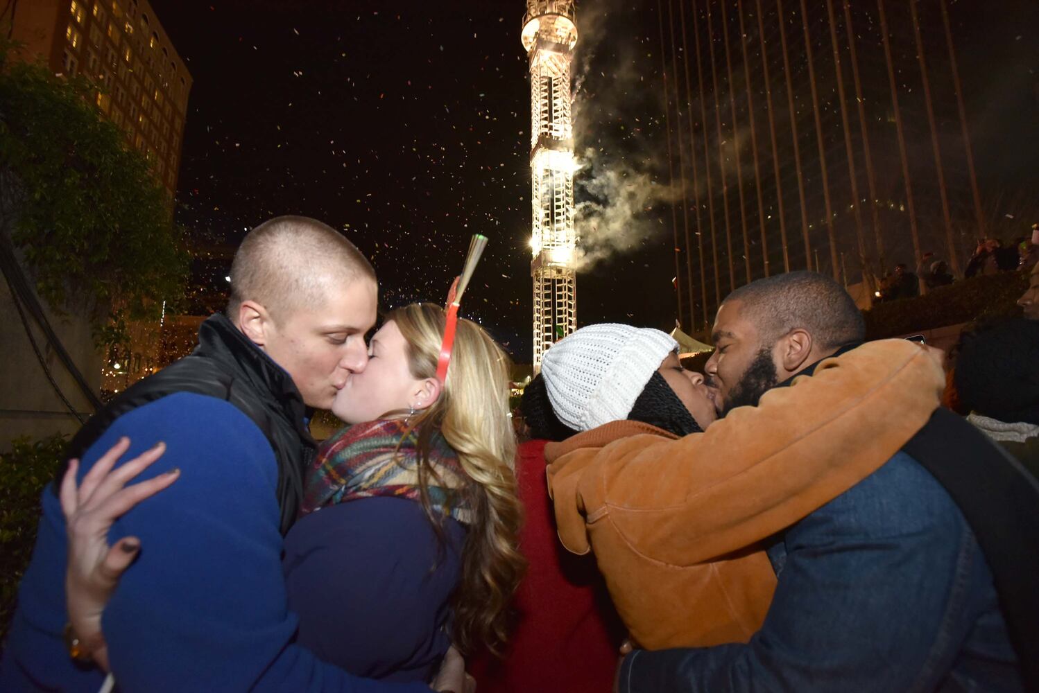 Give a wet one - It's International Kissing Day!