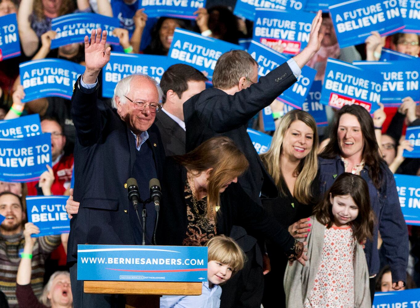 Bernie Sanders wins 4 states on Super Tuesday