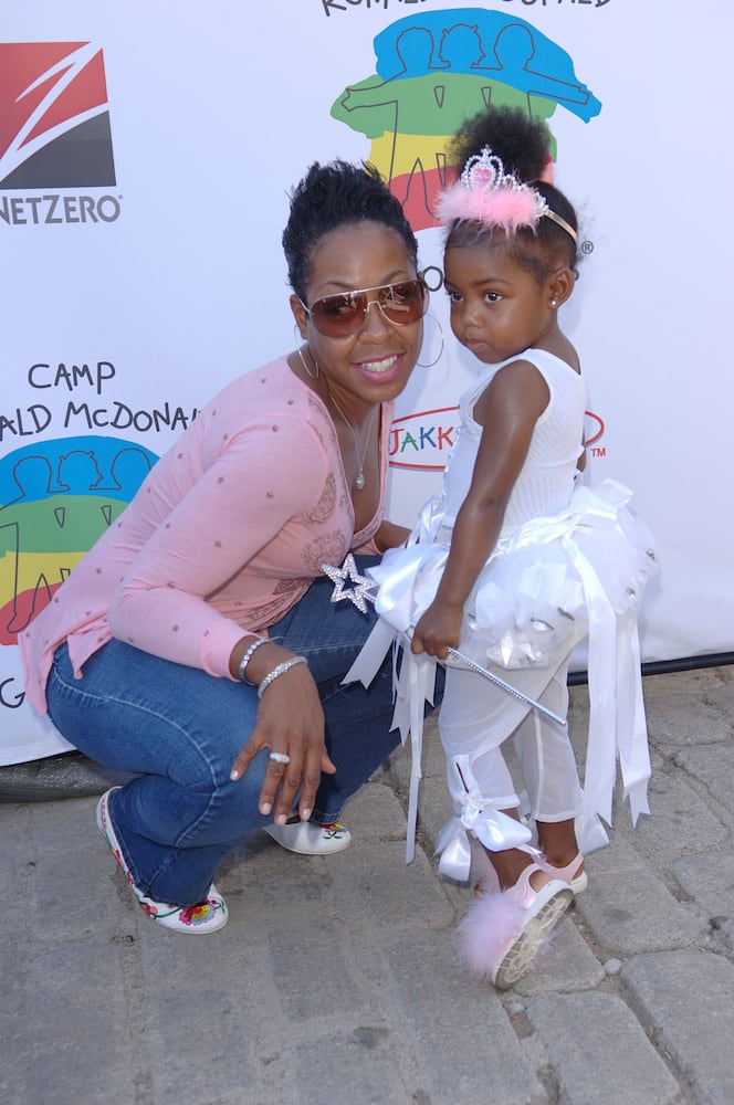 "Everybody Hates Chris" actress Tichina Arnold swaps families with...