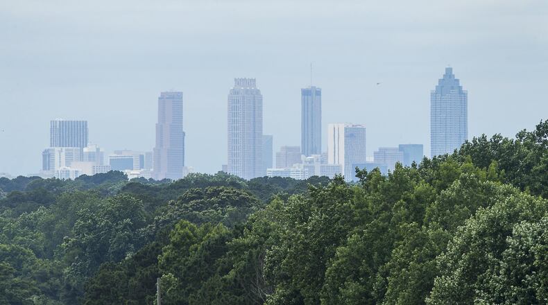 A view of the Atlanta skyline. (Alyssa Pointer/alyssa.pointer@ajc.com)