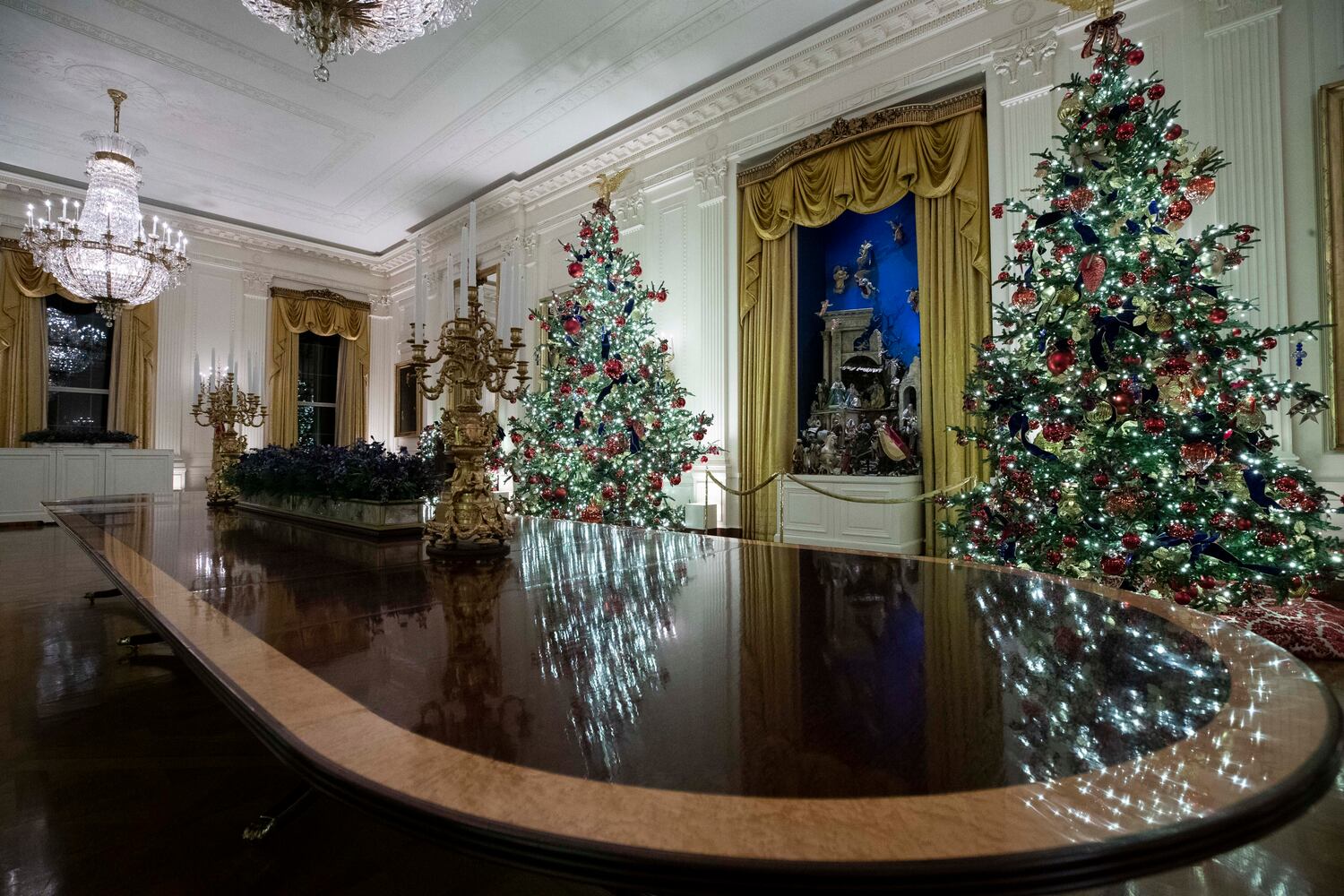 Photos: Melania Trump unveils 'Spirit of America' White House Christmas decor