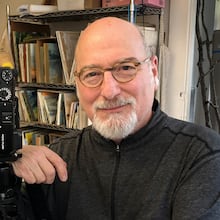 Atlanta photographer Jerry Siegel recently had 13 portraits of nine artists added to the Smithsonian National Portrait Gallery's permanent collection. “He brings out the humanity in all of his subjects," says photographer-curator Mark Sloan, who secretly approached the Washington, D.C., institution in 2024 about adding the prints. (Courtesy of Linda Fantuzzo)