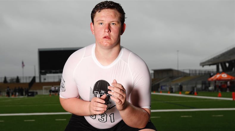 Chad Lindberg, an offeneive lineman, chose Georgia.