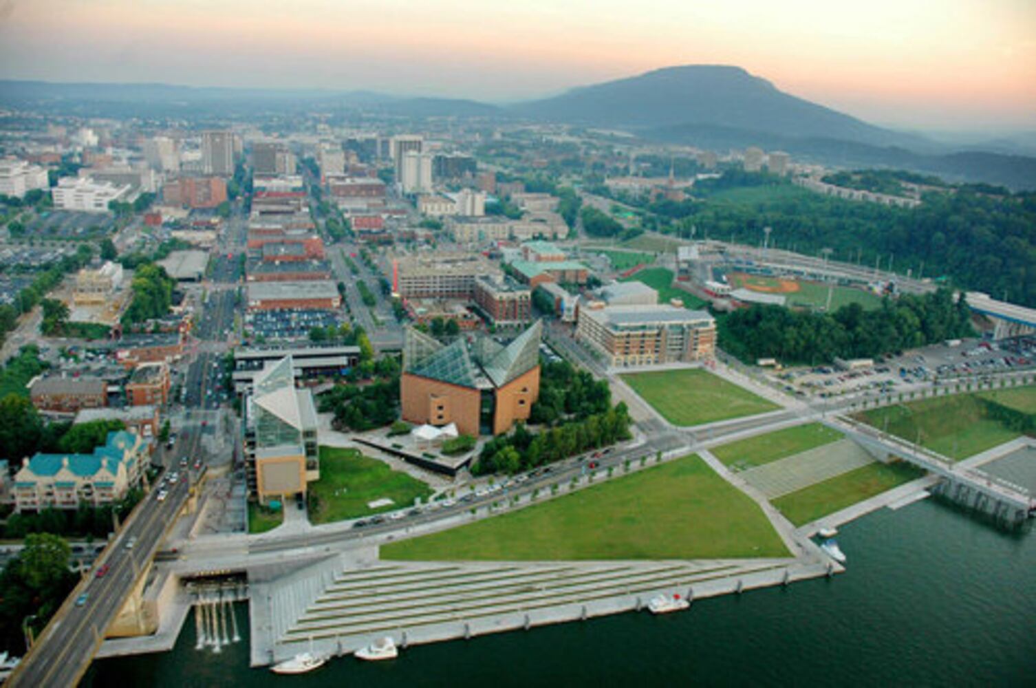 Chattanooga provides fun on its waterfront