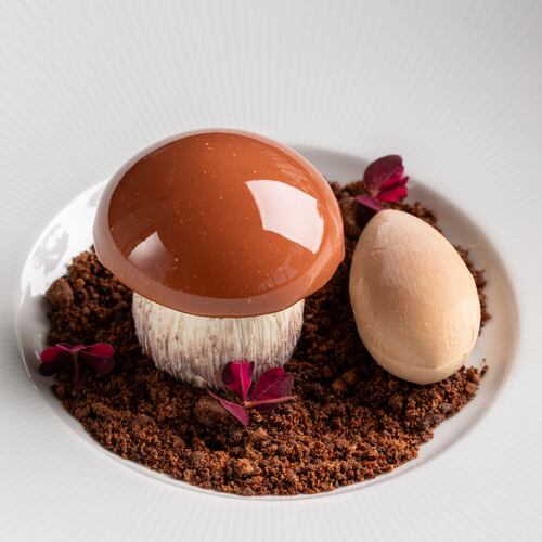 Porcini dessert at Capolinea in the Signia by Hilton in downtown Atlanta. (Courtesy of Bites and Bevs Media)