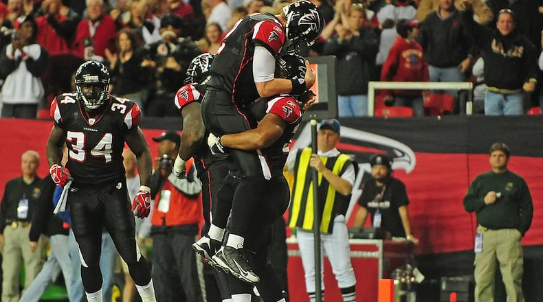 Falcons have played in all-one-color uniforms before.