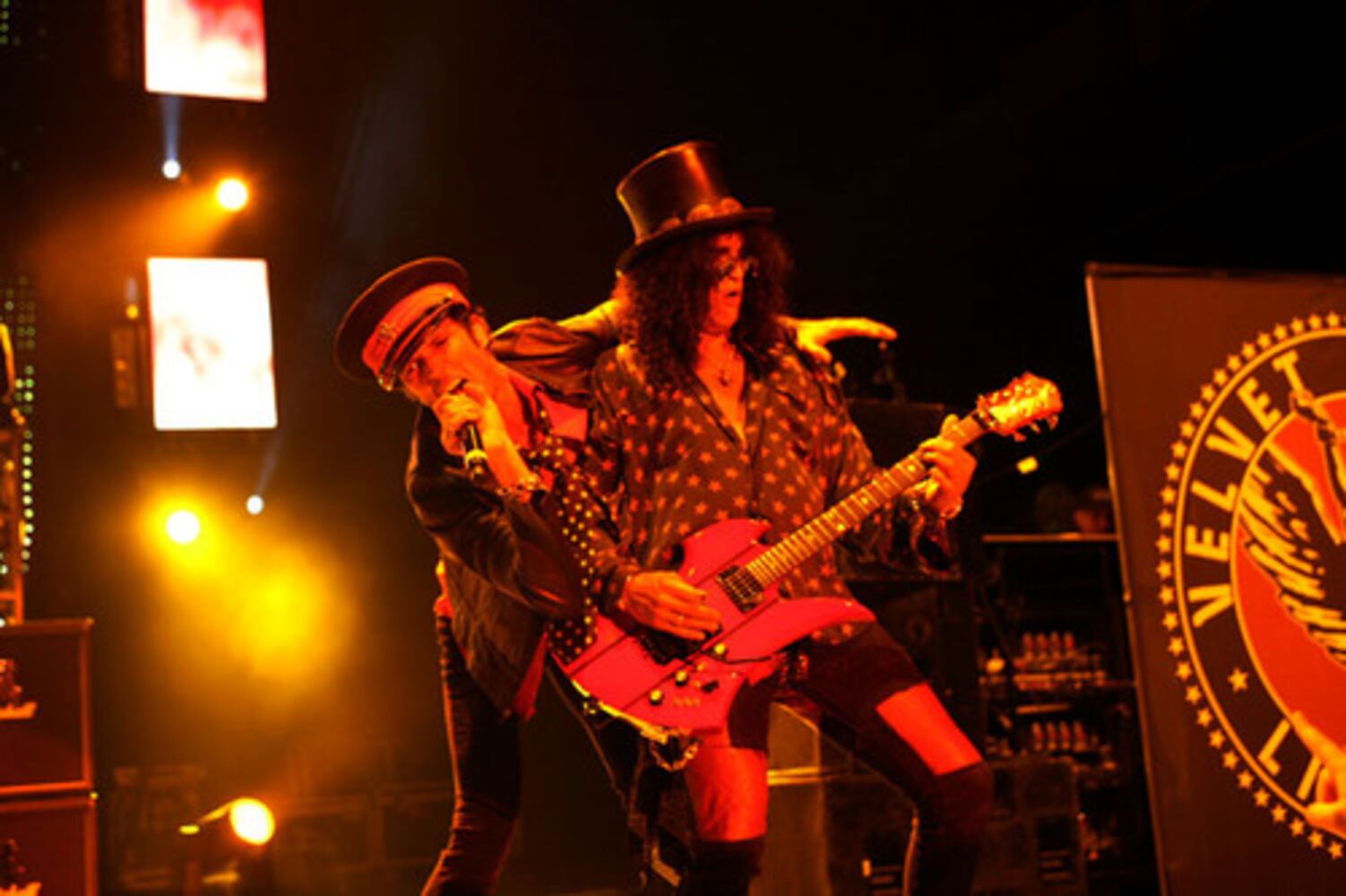 Velvet Revolver at HiFi Buys Amphitheatre