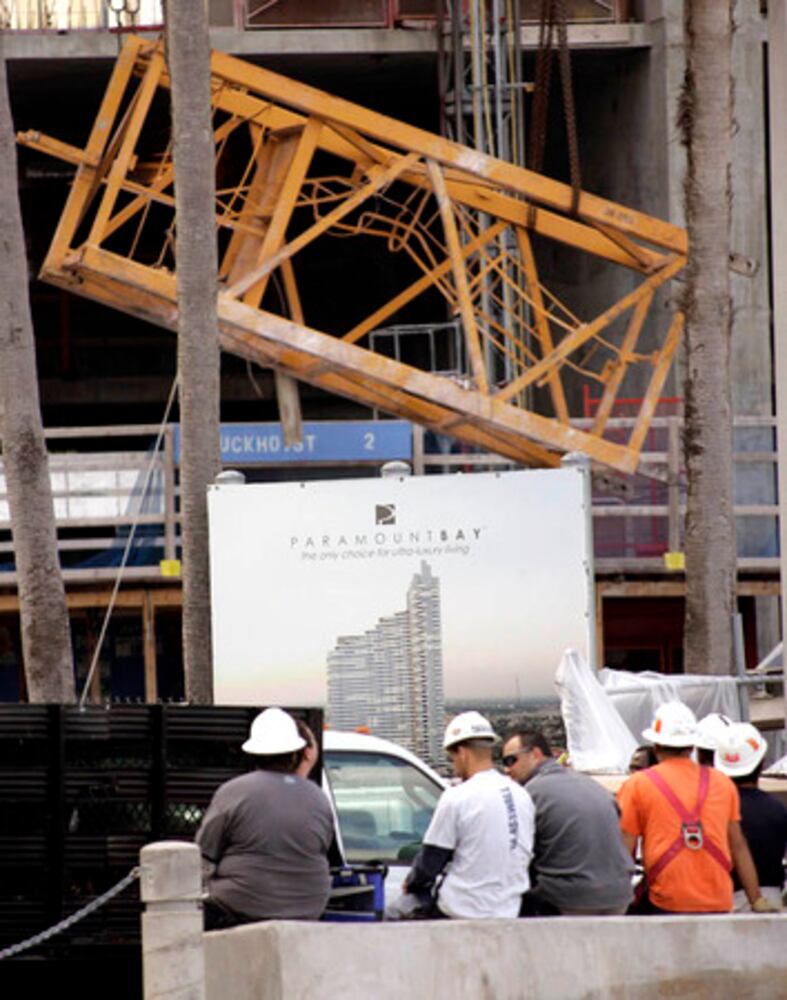 Crane collapse in Miami
