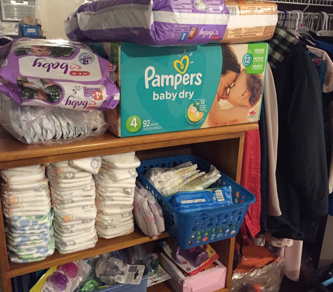 Groups aid immigrant families