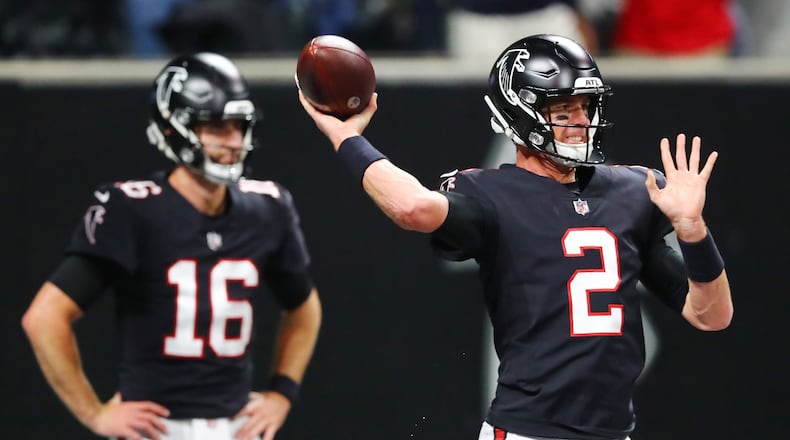111821 Atlanta: Falcons quarterback Matt Ryan and Josh Rosen prepare to play the Patriots in a NFL football game on Thursday, Nov. 18, 2021, in Atlanta.    “Curtis Compton / Curtis.Compton@ajc.com”