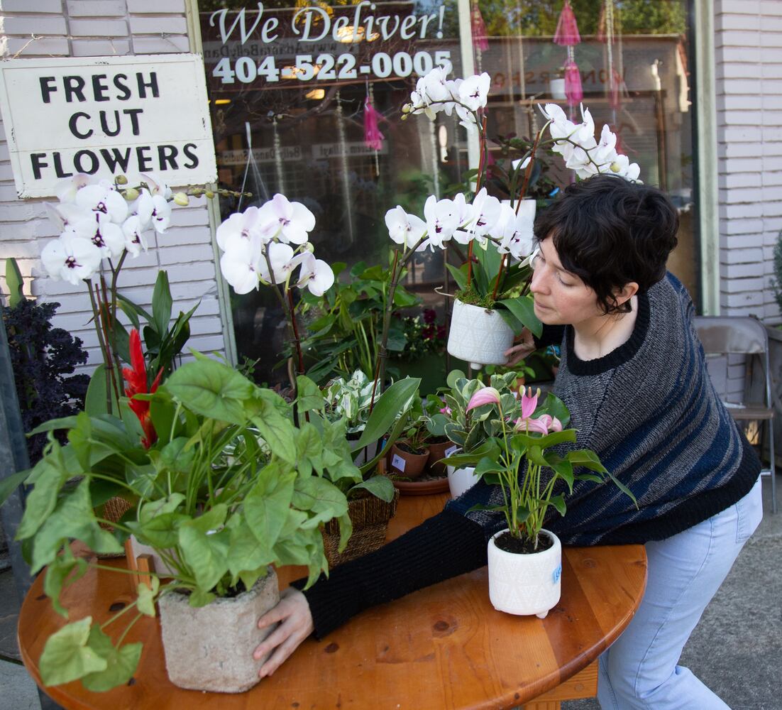 PHOTOS: Finding flowers for Mom during pandemic