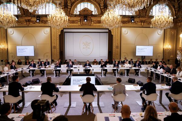 Officials participate to a so-called Coalition of the Willing summit at the Elysee Palace, Thursday, March 27, 2025. (Ludovic Marin, Pool via AP)