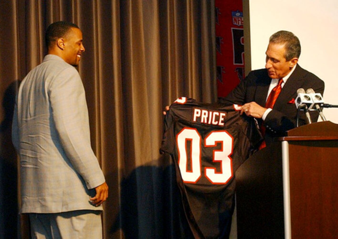 Make a trade for Peerless Price, wide receiver