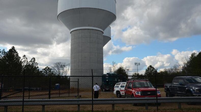 Fulton County is repainting the water towers located off Highway 9 in Milton.