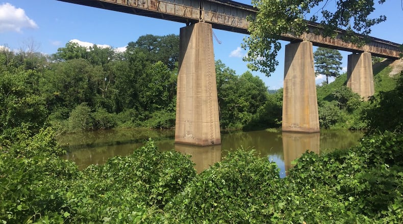 A teen from Paulding County died Tuesday after being caught in the currents of the Etowah River. Photo: WSB-TV
