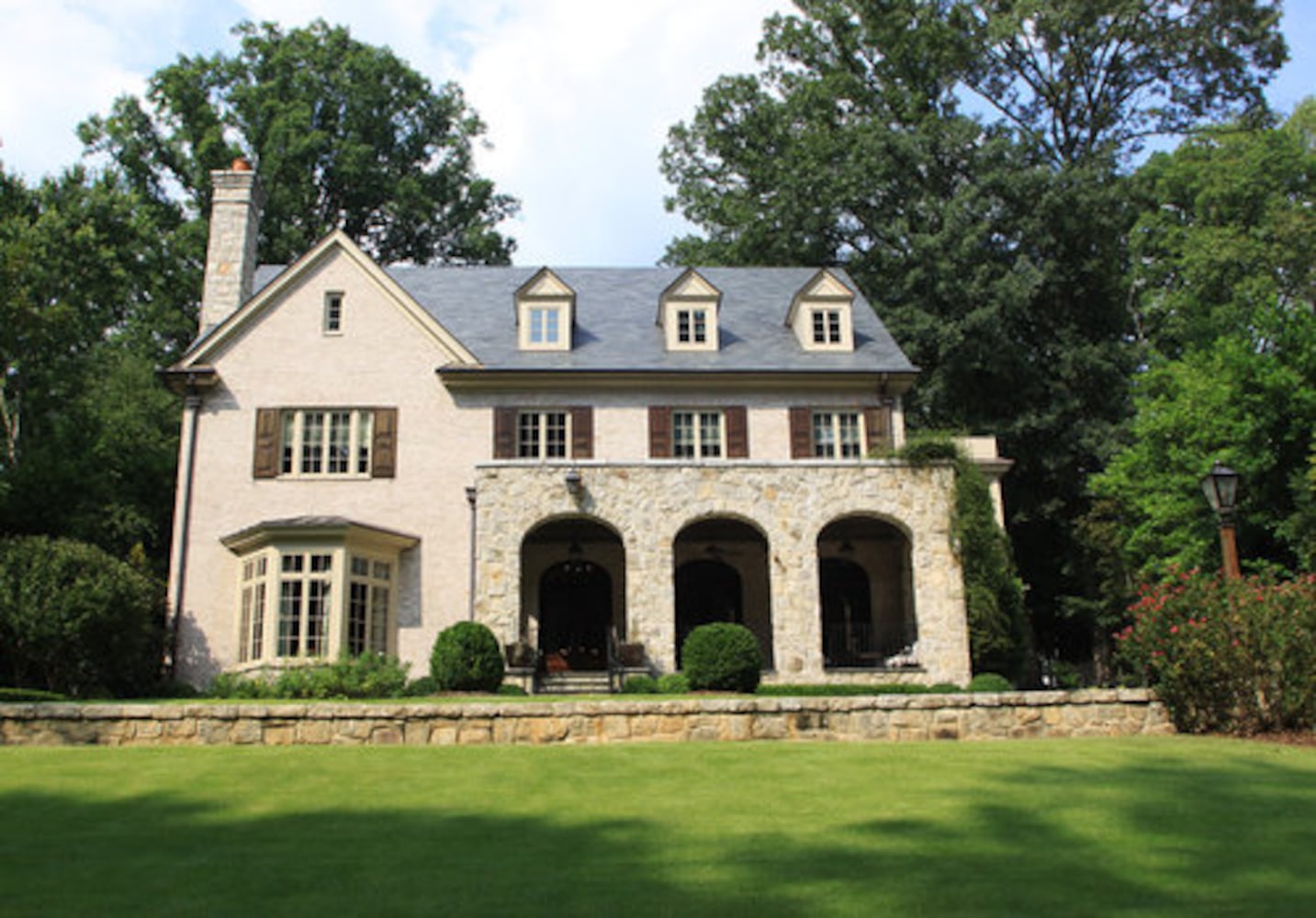 A new-old house for a modern family