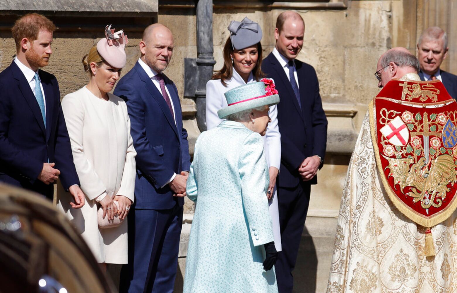 queen elizabeth celebrates 93rd birthday