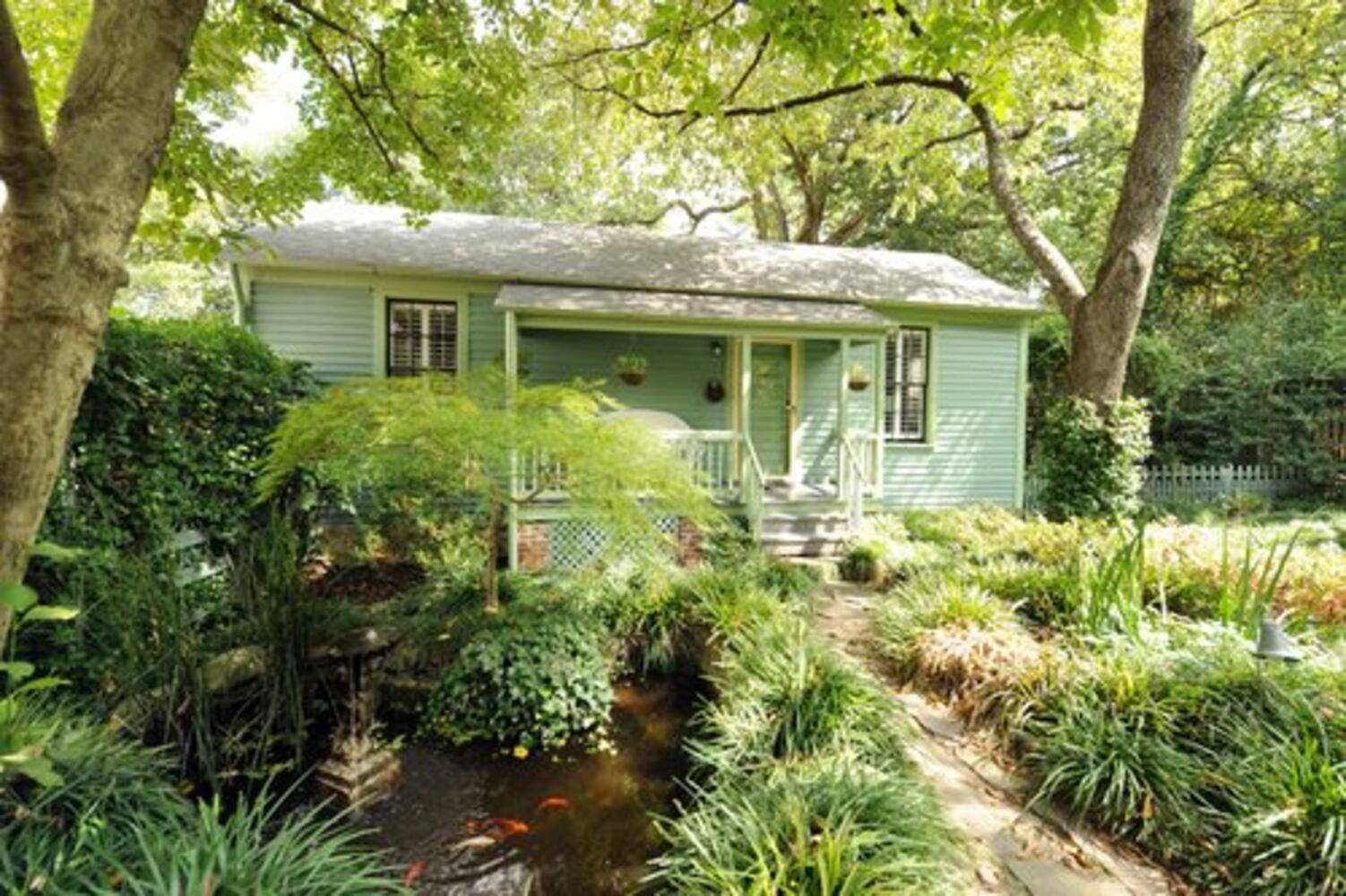 Bed & Breakfast an ageless beauty