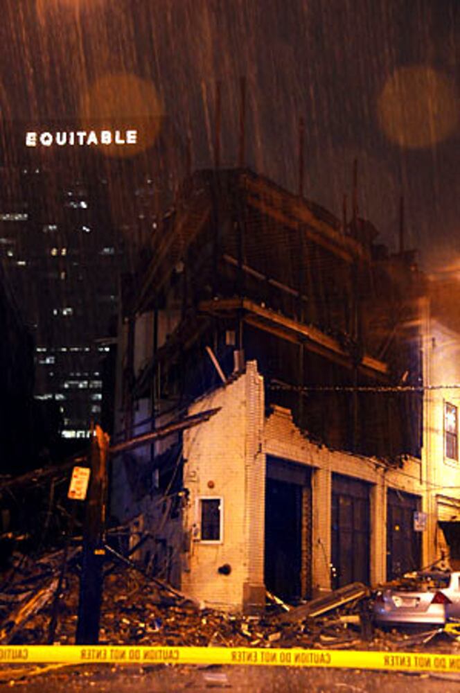 Tornado hits downtown Atlanta (Gallery 1)