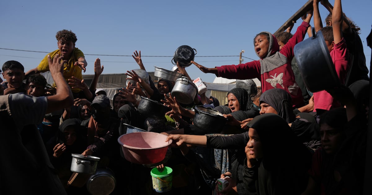 الصليب الأحمر: نقل رفات مجهولة الهوية لثلاثة أشخاص إلى إسرائيل