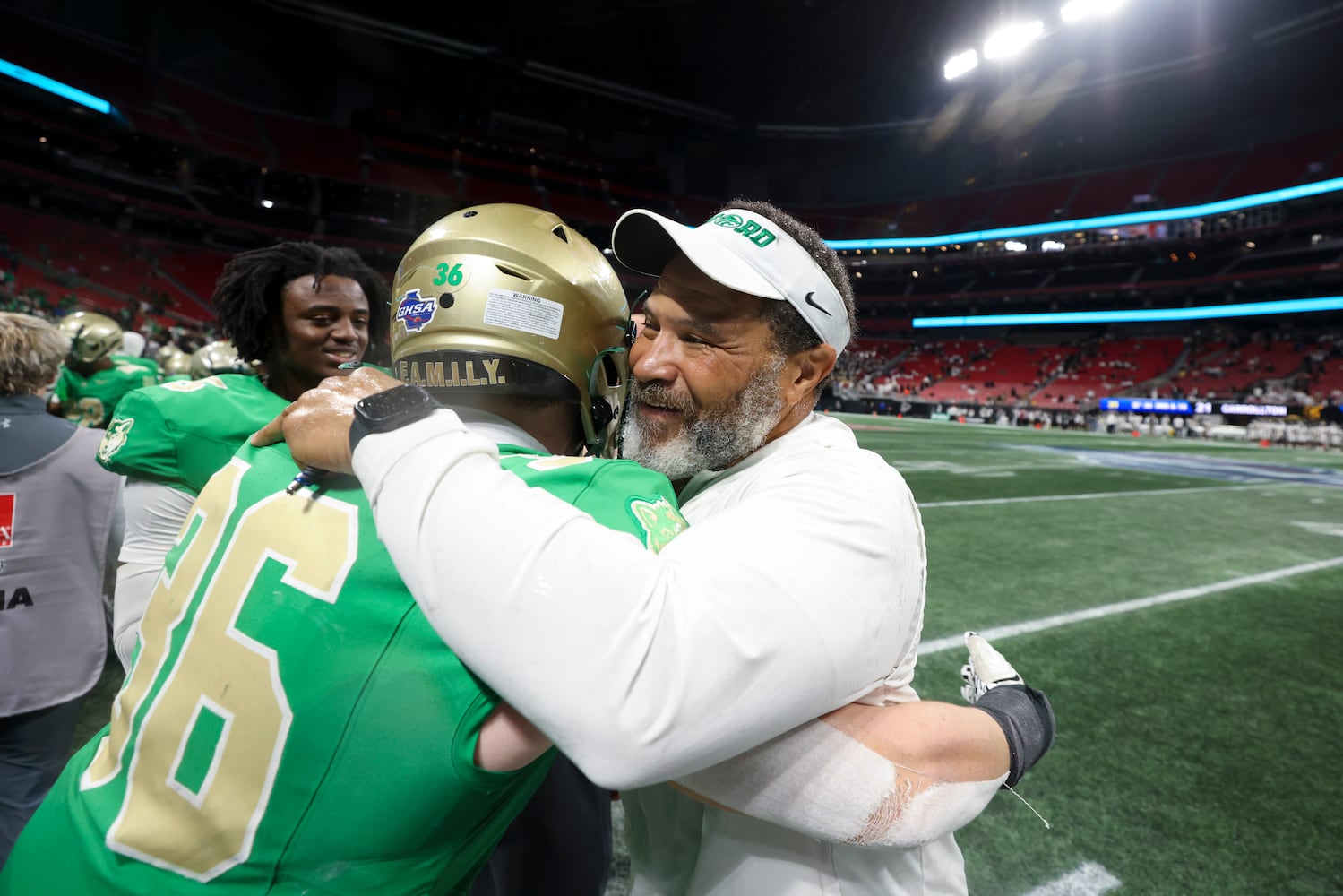 aajc 121625 class 6a buford vs. carrollton