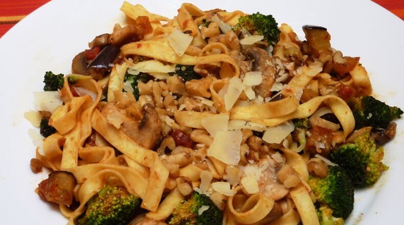 Vegetable Fettuccine (Linda Gassenheimer/TNS)