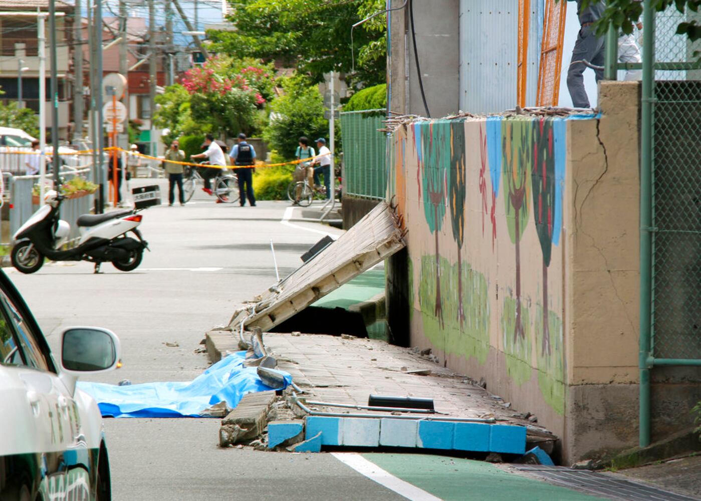 Photos: Osaka hit with massive 6.1 magnitude earthquake