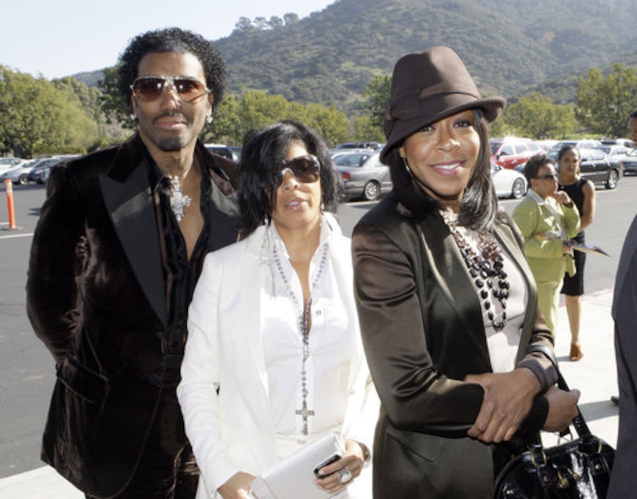 Stars attend Teena Marie memorial service
