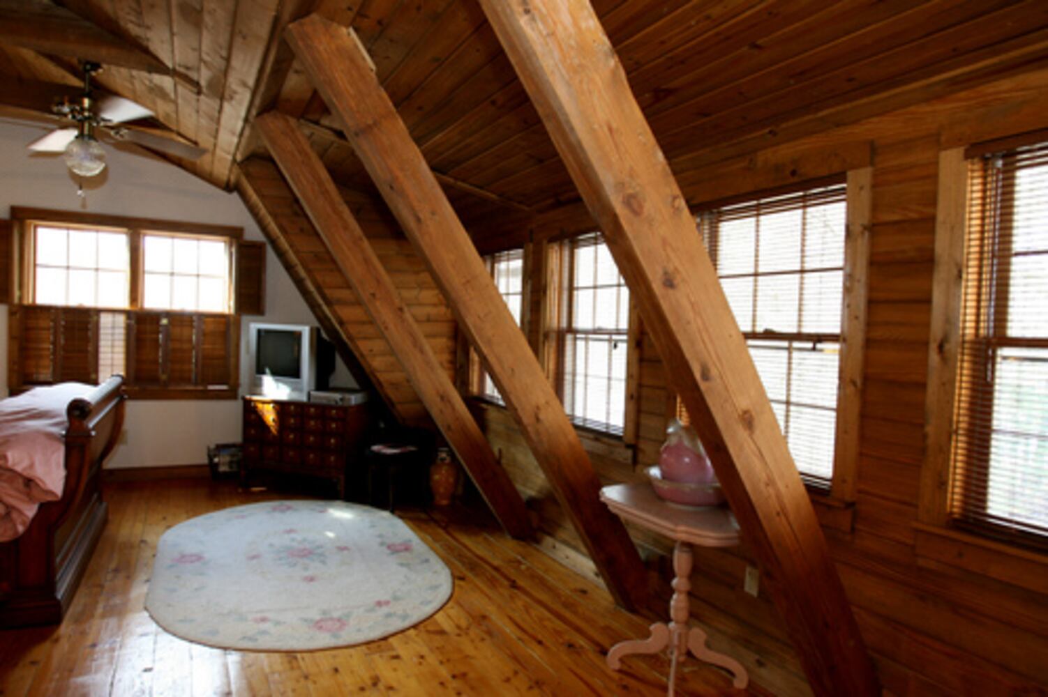 Cabin transformed from 'The Clampetts' to glorious abode