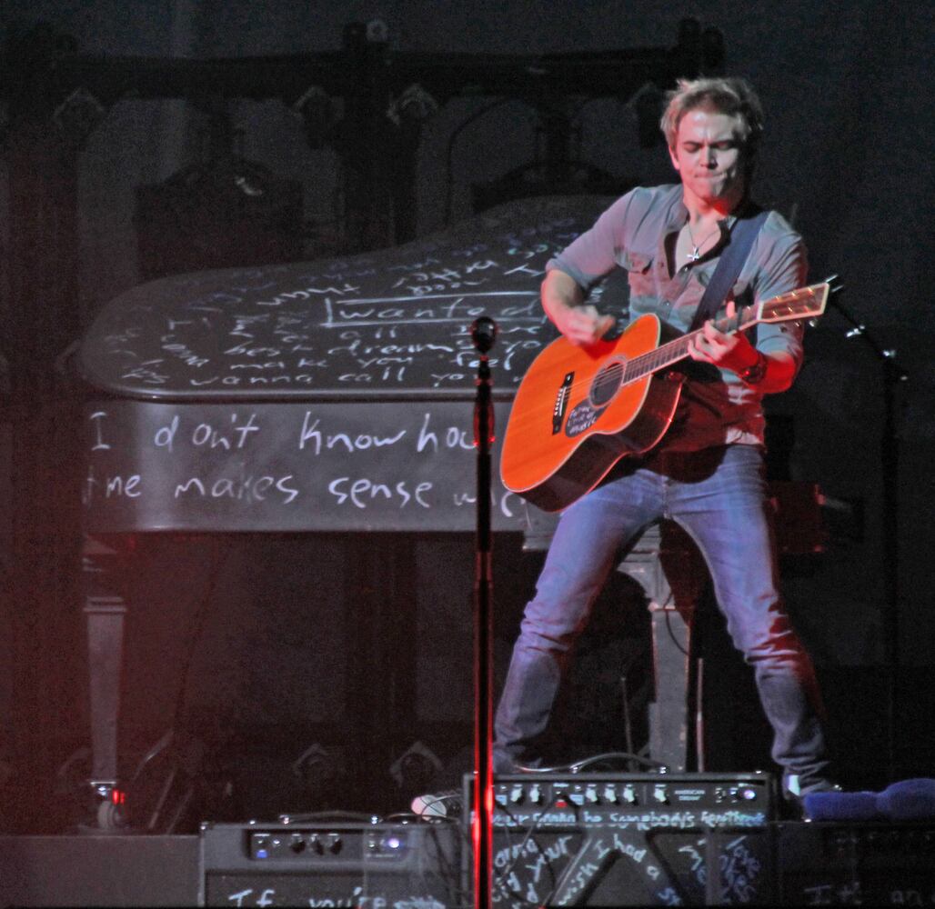Carrie Underwood and Hunter Hayes