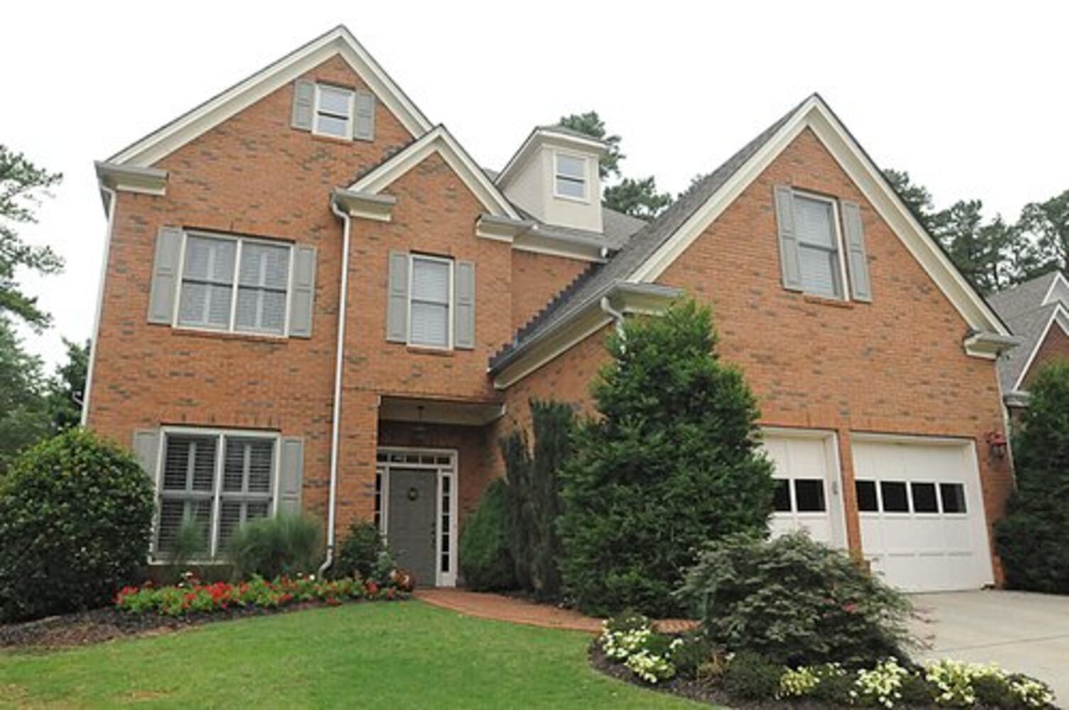Santa Fe style defines Smyrna home