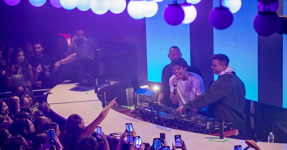 ‘Love Island USA’ star mingles with fans at Buckhead nightclub ‘Love Island USA’ star mingles with fans at Buckhead nightclub