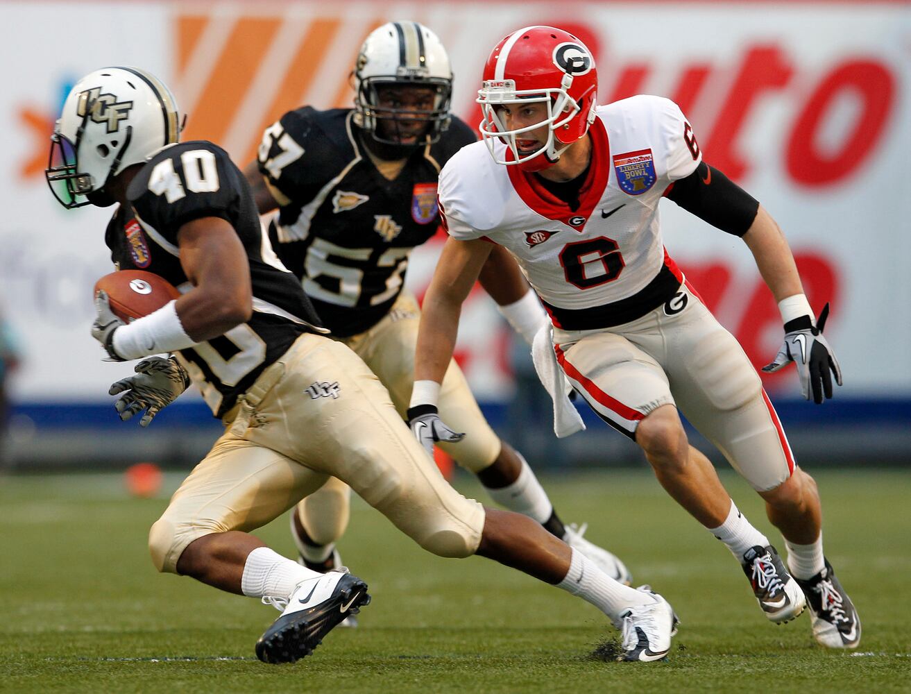 Liberty Bowl, 2010: Central Florida 10, Georgia 6