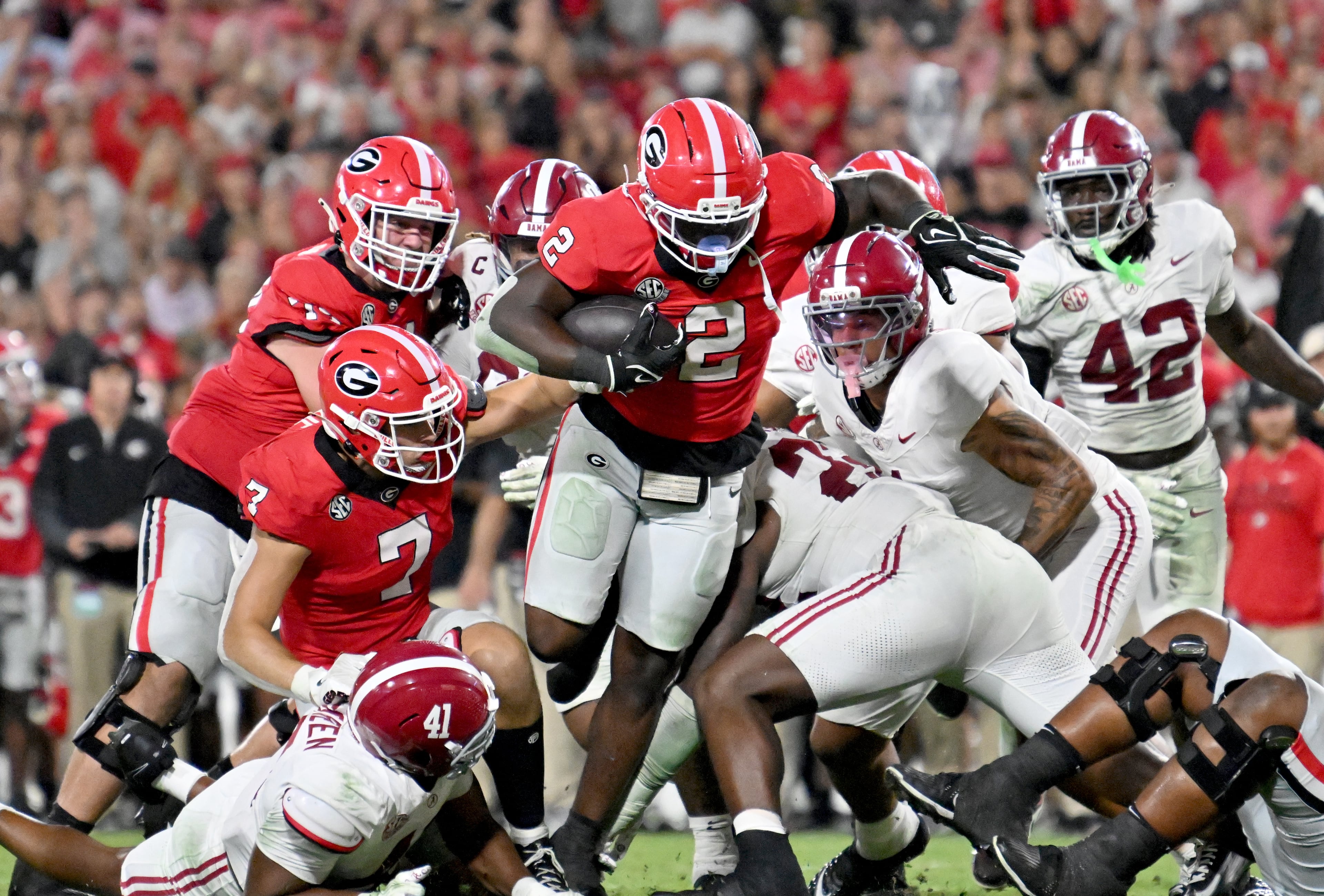 Georgia running back Josh McCray (2) runs the ball during the second half in an NCAA football game at Sanford Stadium, Saturday, September 27, 2025, in Athens. Alabama won 24-21 over Georgia. (Hyosub Shin / AJC)