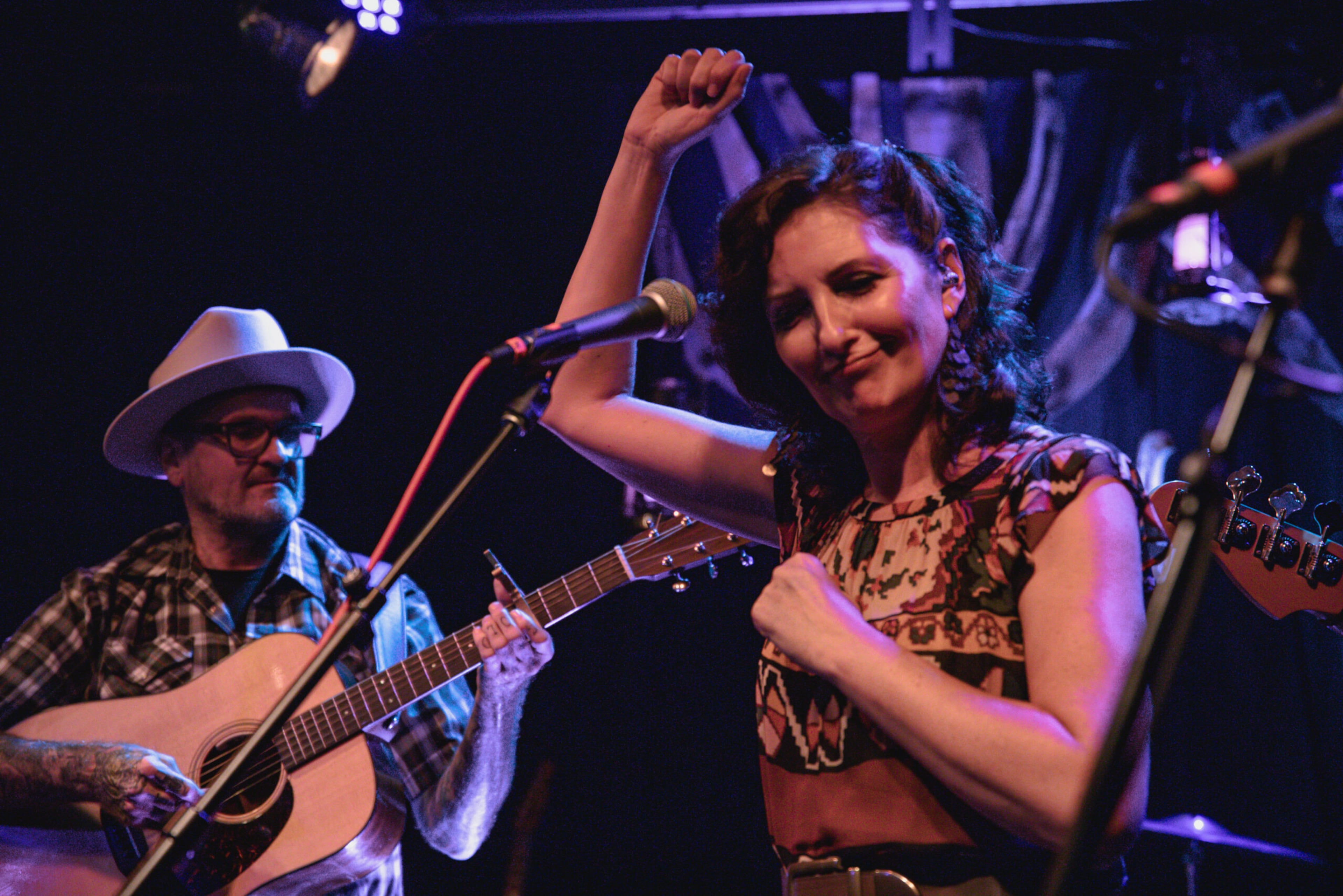 Del Roscoe includes lead vocalist and guitar player Robert Lee (left) and Yanaëlle Cornez, a vocalist and electric guitar player. (Courtesy of Jeff Shipman)