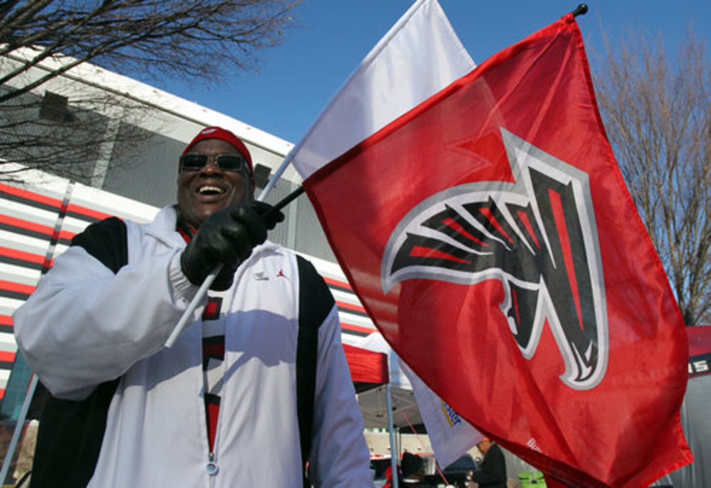 Fans fired up for Falcons playoff game