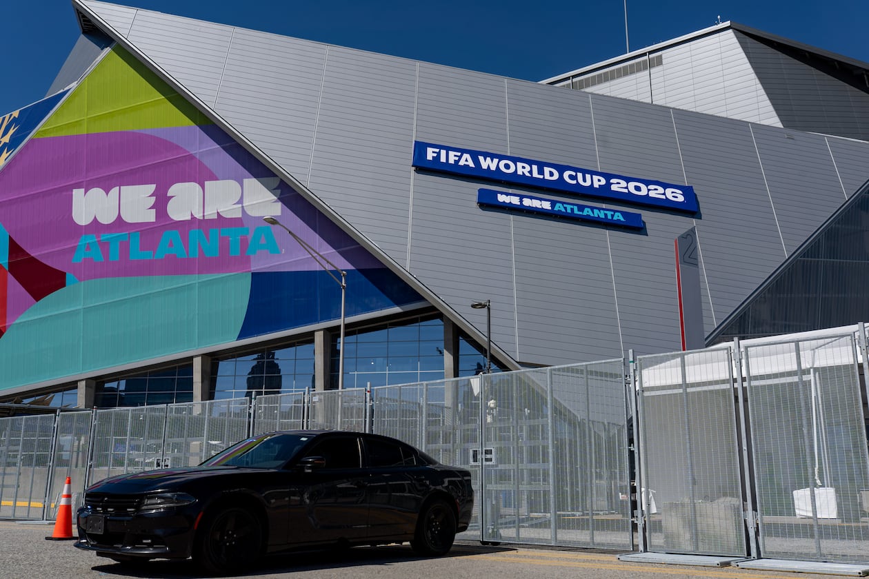 New fencing is added outside of the Mercedes-Benz Stadium on Thursday, June 4, 2026. (Ben Hendren for the AJC)