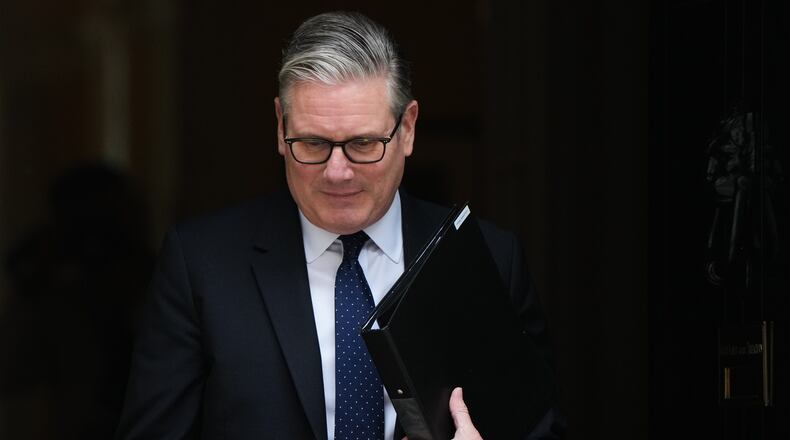 Britain's Prime Minister Keir Starmer leaves 10 Downing Street in London, Monday, April 20, 2026 to face a showdown in Parliament over the appointment of Peter Mandelson as ambassador to Washington.(AP Photo/Alastair Grant)