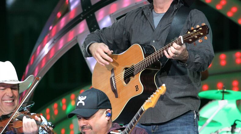 Garth in Atlanta. Robb D. Cohen/RobbsPhotos.com