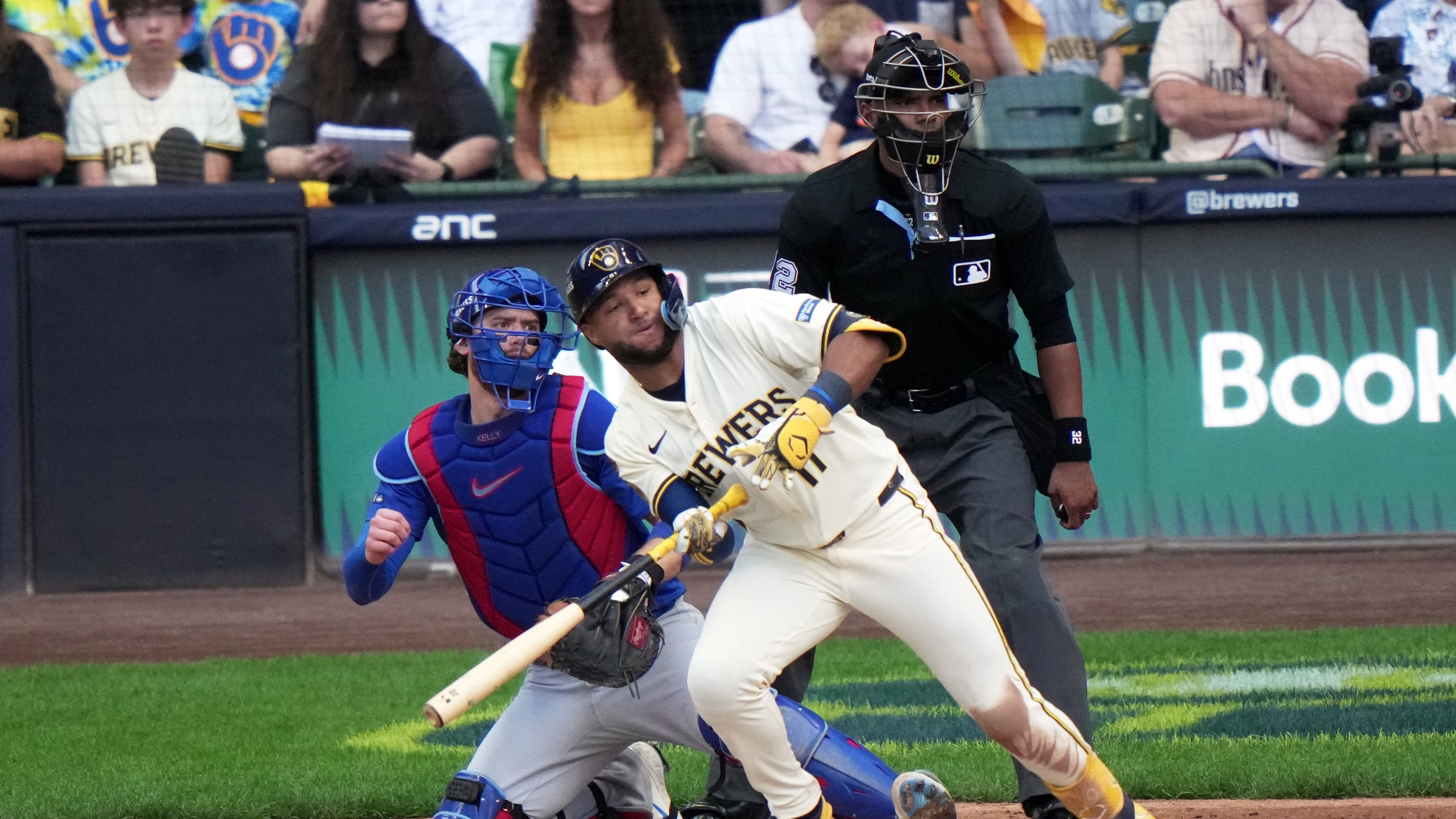 Milwaukee Brewers' Jackson Chourio hits an RBI single during the second inning of Game 1 of baseball's National League Division Series against the Chicago Cubs Saturday, Oct. 4, 2025, in Milwaukee. (AP Photo/Morry Gash)