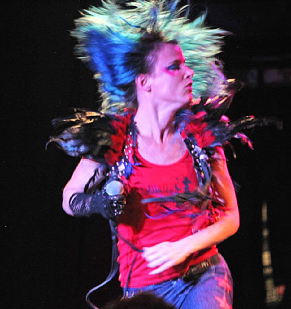 Juliette Lewis at Smith's Olde Bar