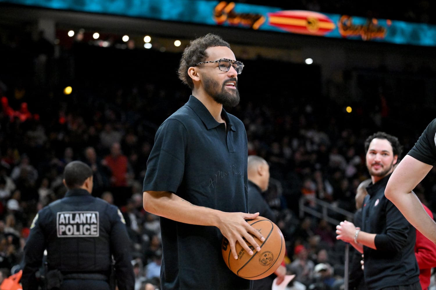 Pelicans vs Hawks game