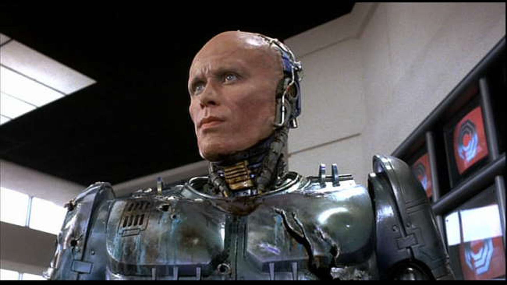 Peter Weller