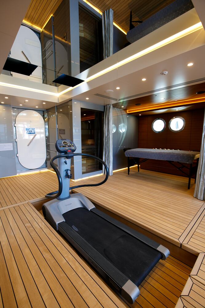 SILVER FAST YACHT Tour