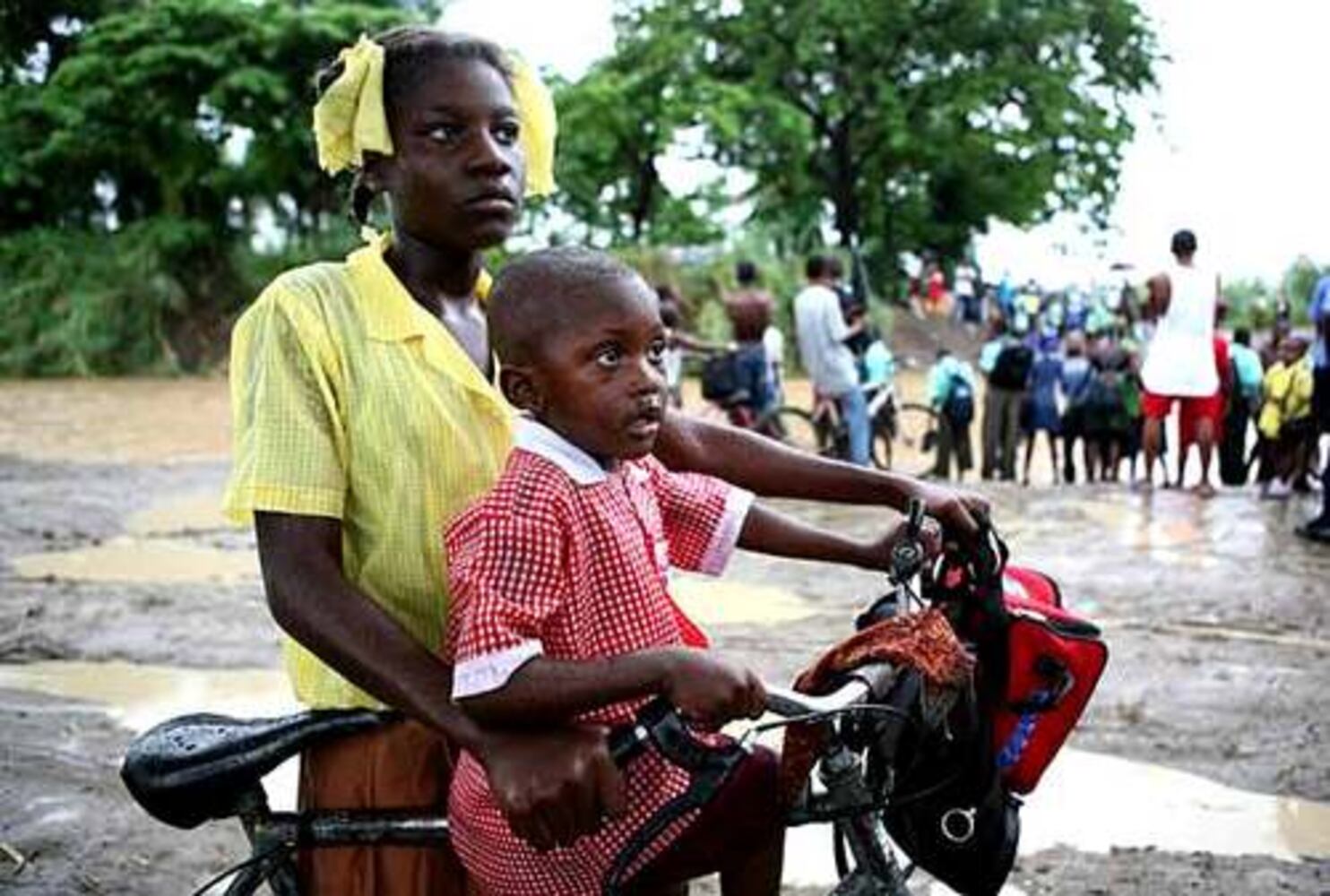 Tropical Storm Noel swamps Dominican Republic, Haiti