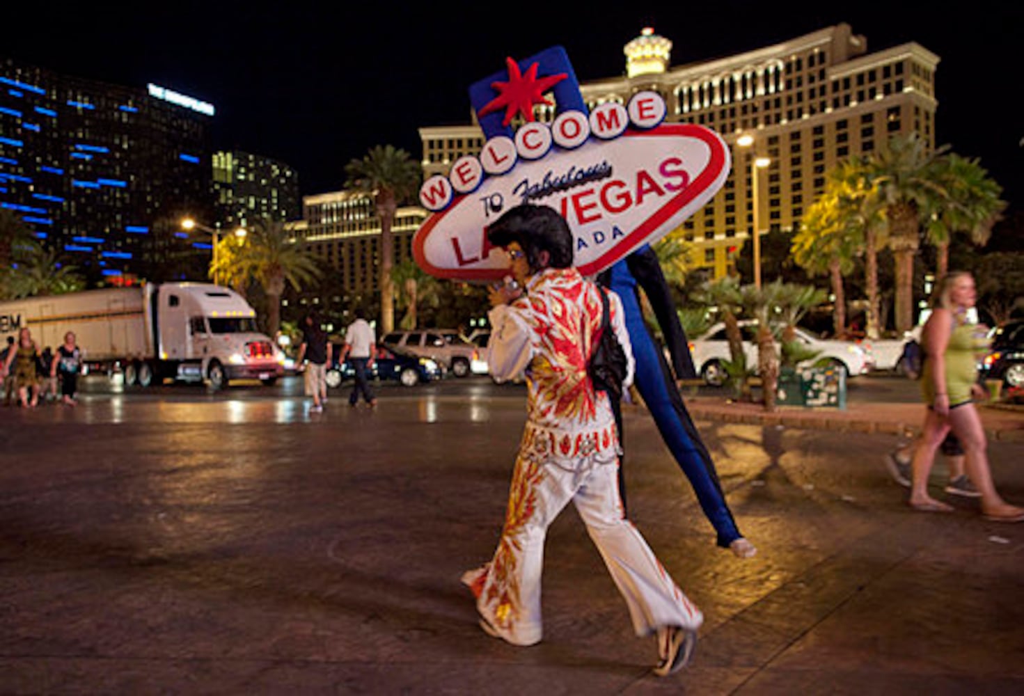 Vegas street performers