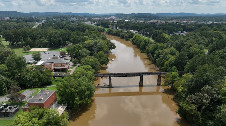 An aerial photograph shows a water pump station on the Oostanaula River near Rome on Tuesday, August 23, 2022. (Hyosub Shin / Hyosub.Shin@ajc.com)